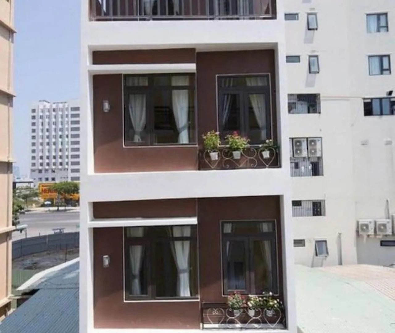 Luna House Hotel Danang
