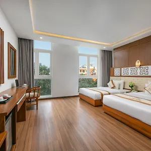 Hotel Prague, Danang