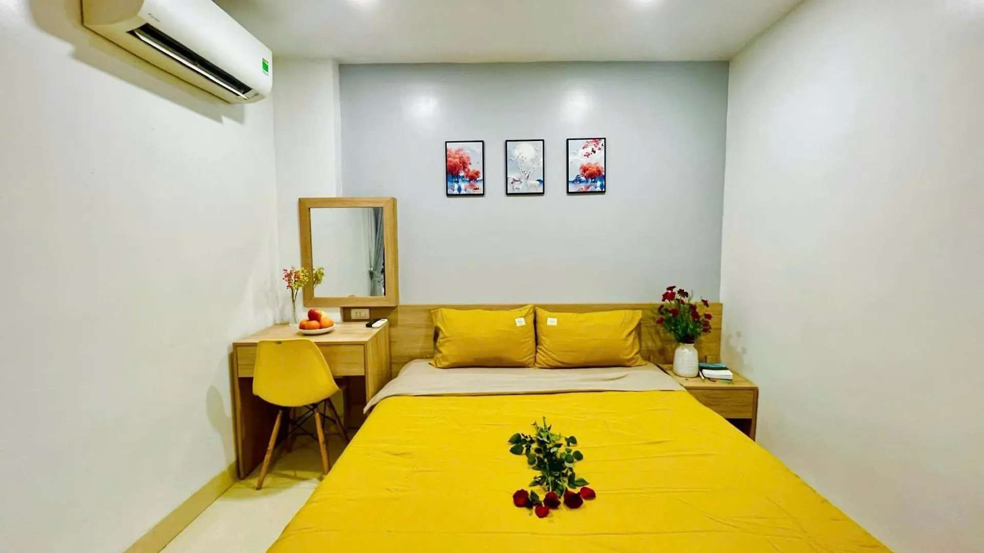 Luna House Hotel Da Nang
