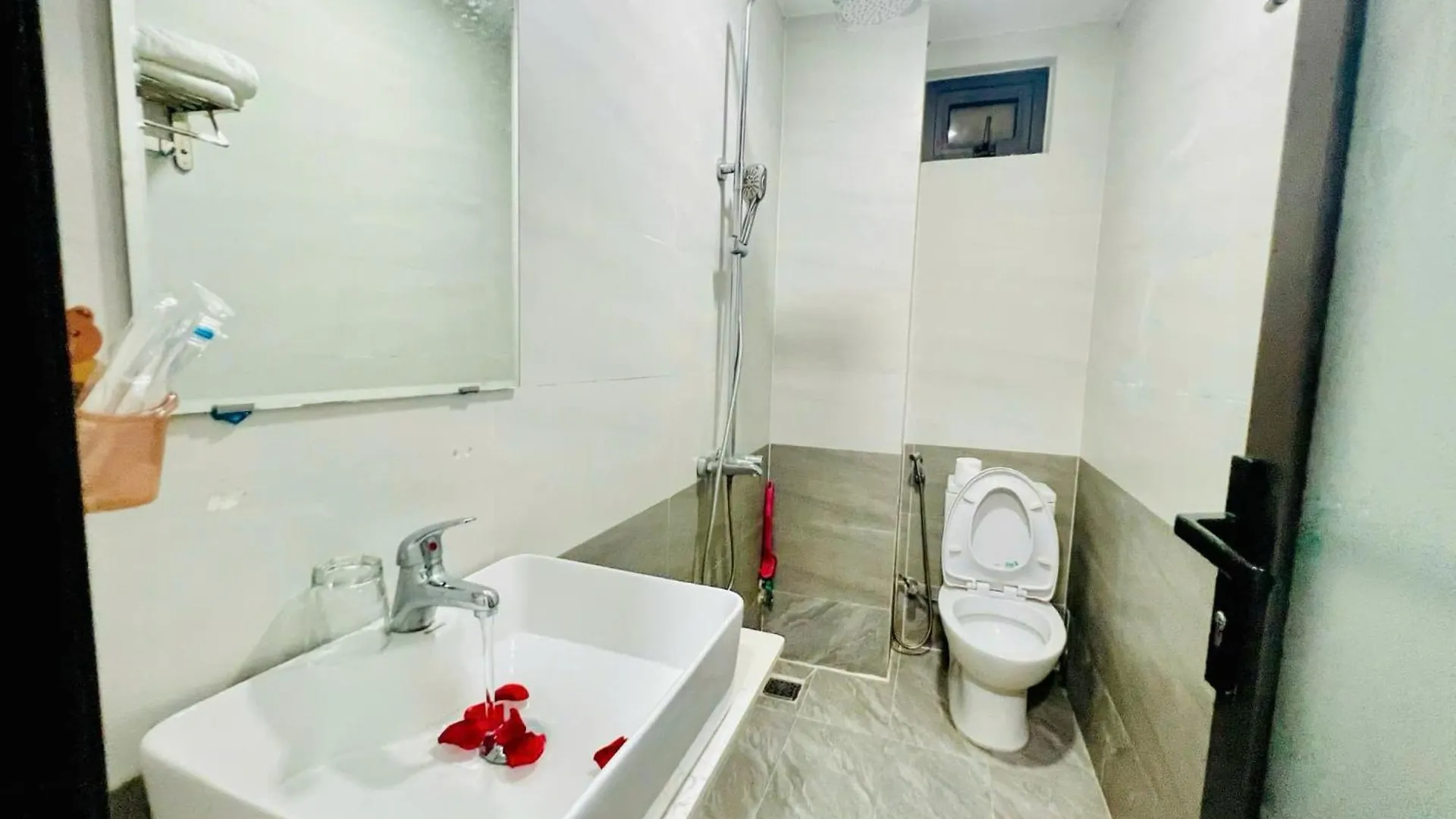 Luna House Hotel Da Nang